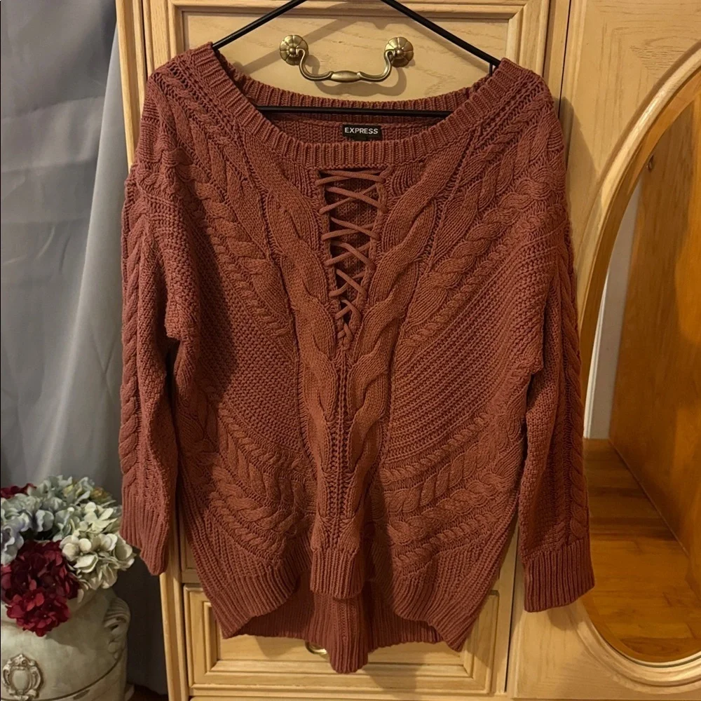 Express Women's Cable Knit Sweater